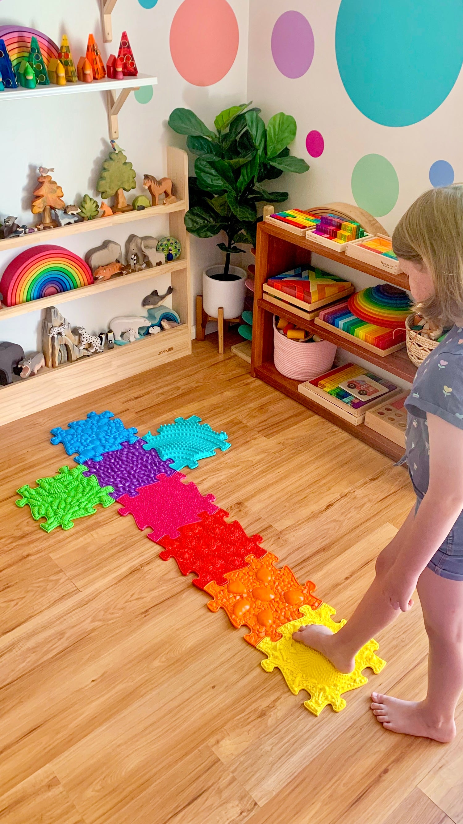 Rainbow Sensory playmat set Tinnitots