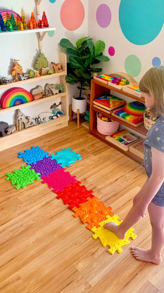 Rainbow Sensory playmat set Tinnitots