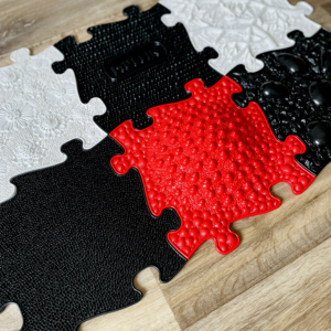 Tots Vision Black, White and Red High contrast colour play set for Babies and Toddlers