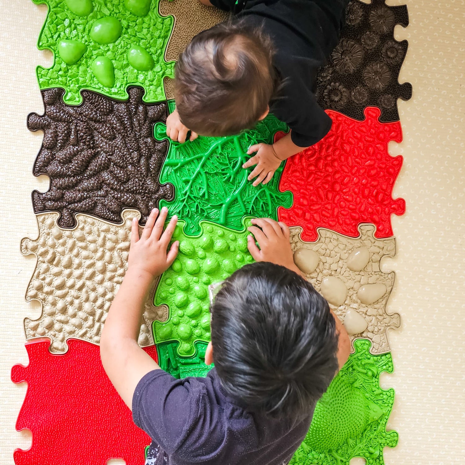 Sensory tactile play mat