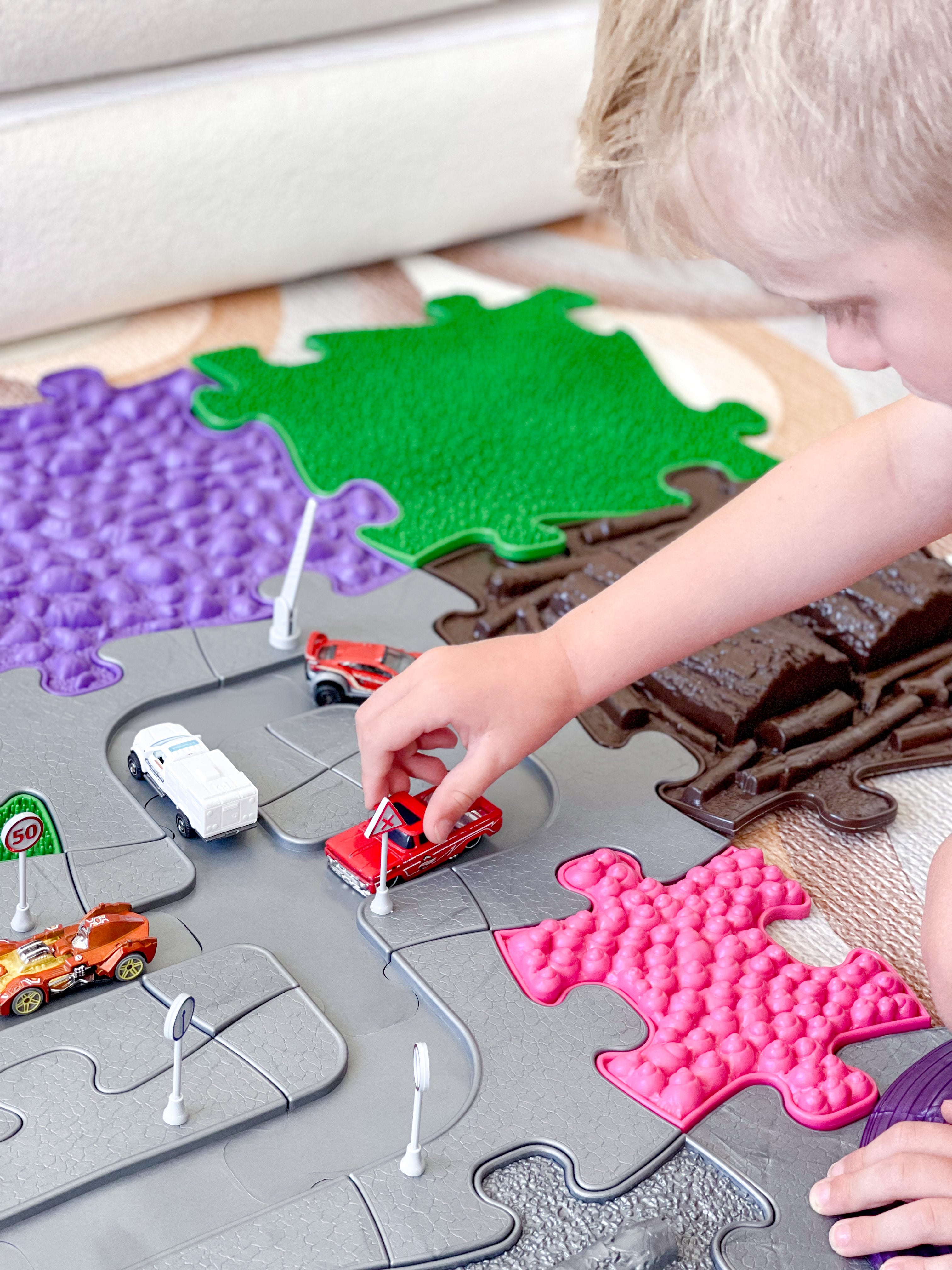 magnetic-car-toy-gift-set