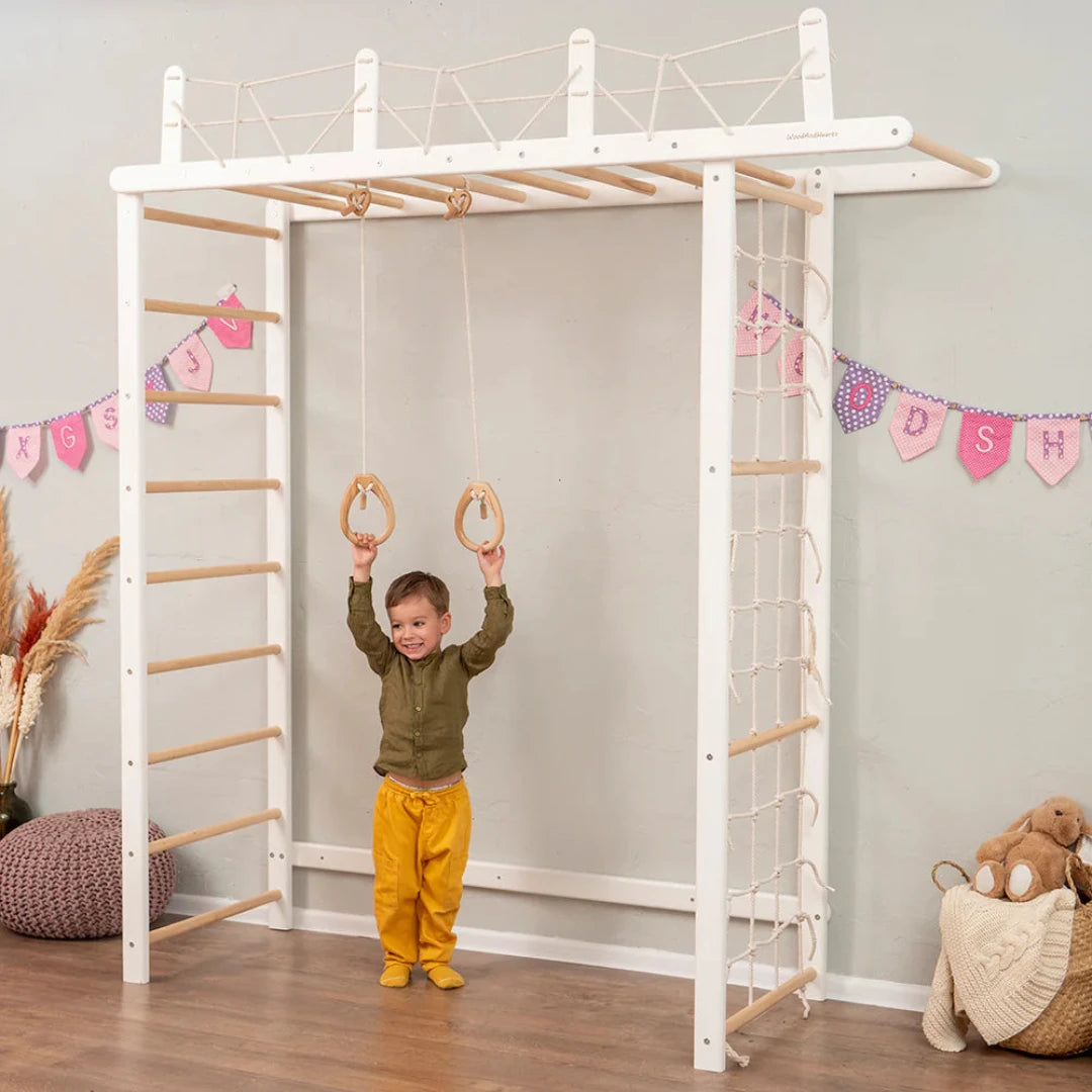 Solid wooden climbing frame by Tinnitots