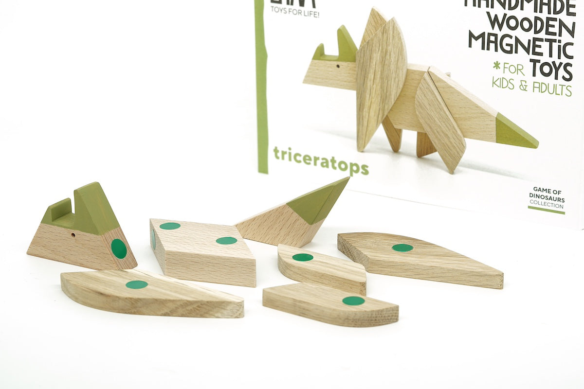 Dinosaur-toys-wooden-triceratops