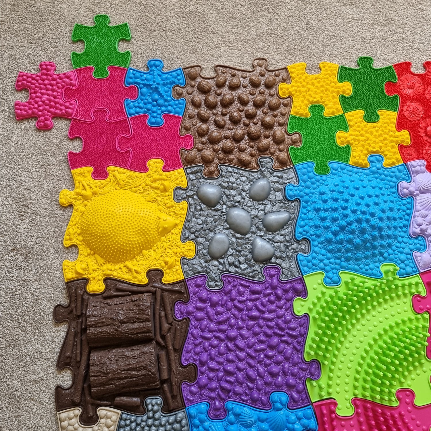 Diamond Sensory Playmat set by Muffik