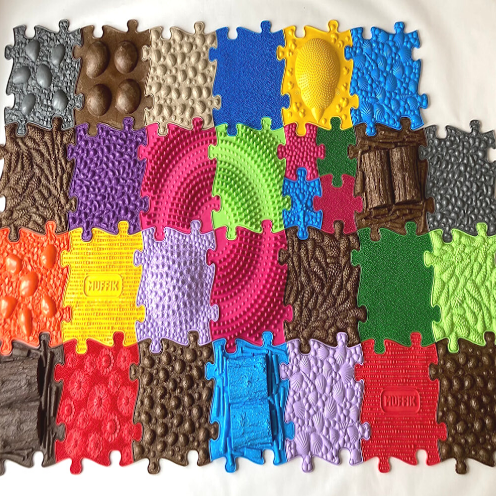 Sensory kits for kids in form of playmats by Tinnitots